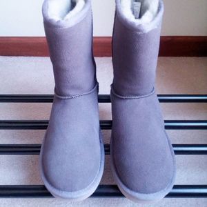 KOOLABURRA BY UGG  CLASSIC SHORT Womens BOOTS NEW